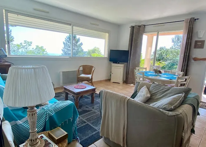 度假居 Un Ecrin De Verdure Face A La *